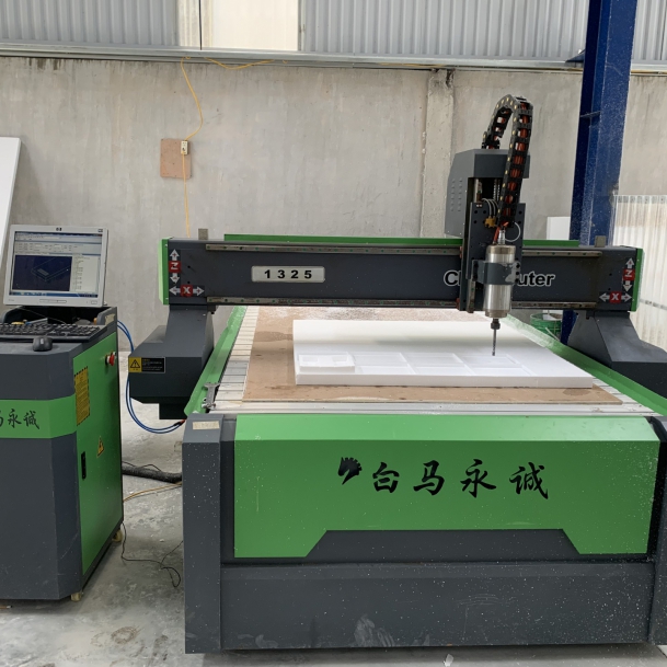 Máy phay CNC tự động